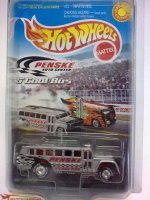 2000 Hot Wheels PENSKE S'COOL BUS.jpg
