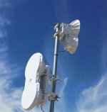 airfiber5-gallery-pole-installation-2.jpg