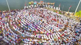 029799900_1457501408-Ribuan_masyrakat_Makassar_menggelar_salat_gerhana_berjamaah..jpg