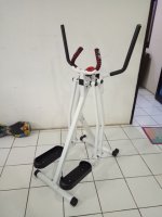 AIR WALKER ELIPTICAL TOTAL FITNES  WHITE PUTIH HITAM.jpg
