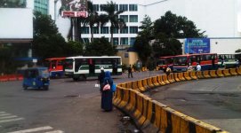 030837600_1458717811-20160323-terminal_blok_m-bus-jakarta.jpg