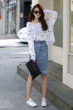 5-Gaya-Keren-untuk-Pekerja-Kreatif-Modal-Mix-Match-dengan-Sneakers-Canvas-kamis.jpg