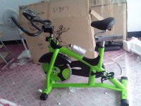 sepeda spinning bike hijau.jpg