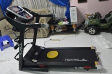 Treadmill Elektrik 3 Fungsi TL 8066 ( MEDAN ).JPG