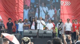 055876500_1463428952-Slank_Konser_Indonesia_Perbatasan_05.jpg