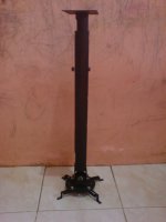 Contoh Bracket Celling Projector Iklan.JPG
