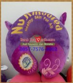 jual-souvenir-bantal-leher (1).jpg