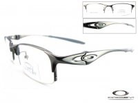 oakley-1.jpg